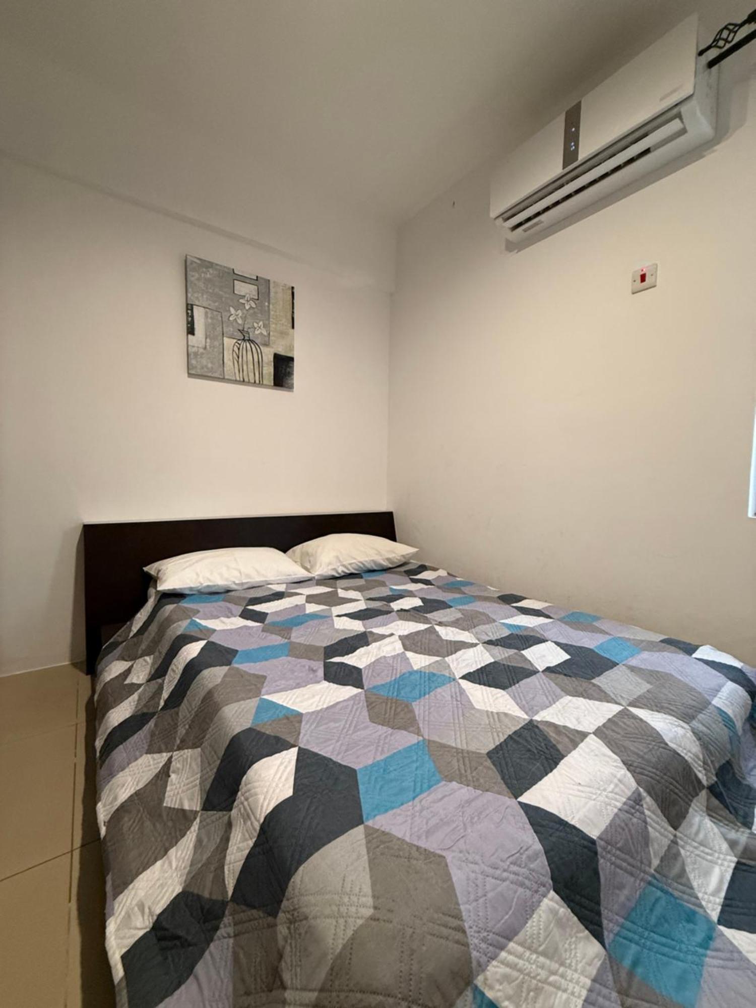 Rayon Bleu C2 Apartment Flic en Flac Bagian luar foto